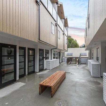 2 Bed 2 Bathroom Brand New Paradise 8 Mins To Cbd Queenstown Kültér fotó