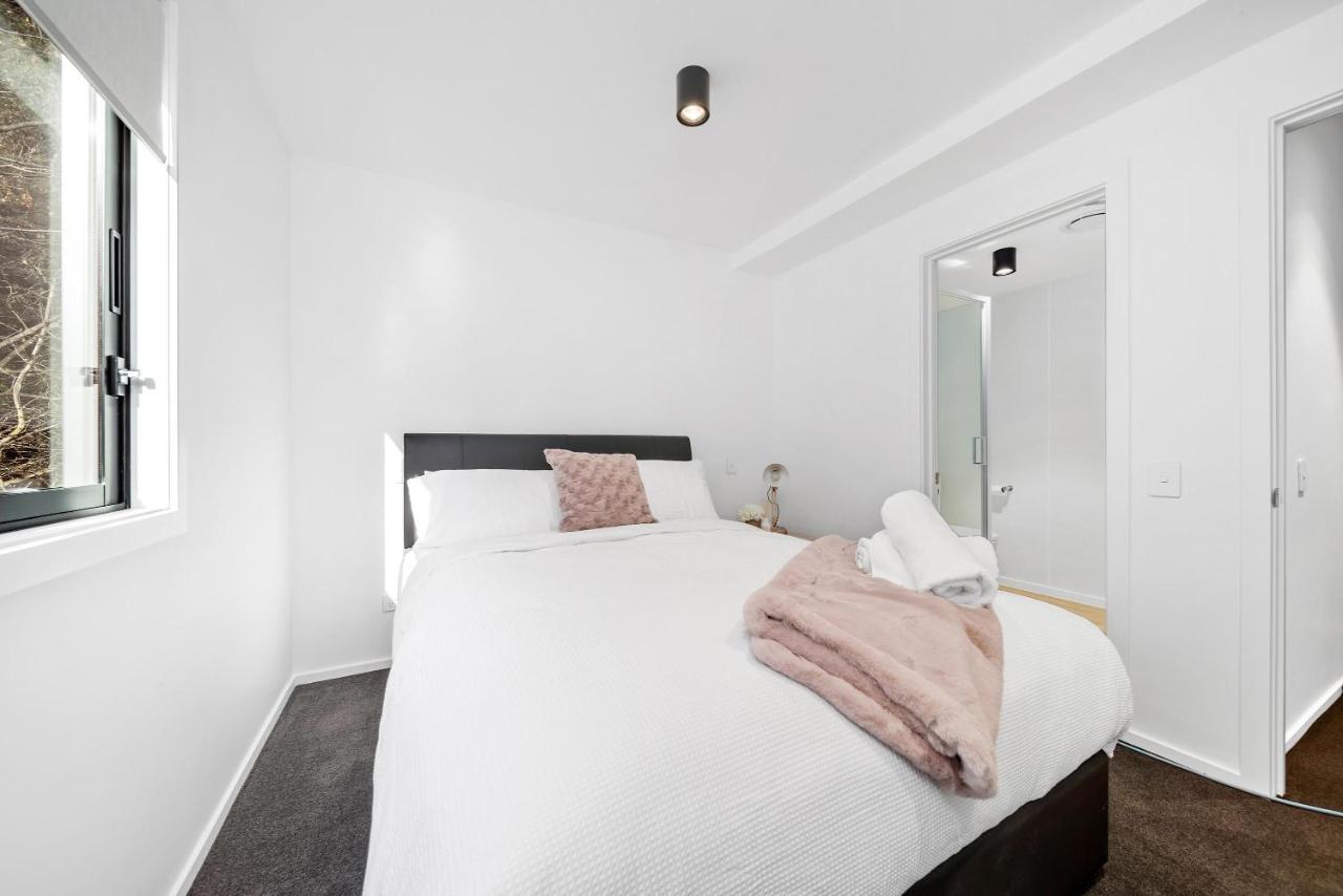 2 Bed 2 Bathroom Brand New Paradise 8 Mins To Cbd Queenstown Kültér fotó