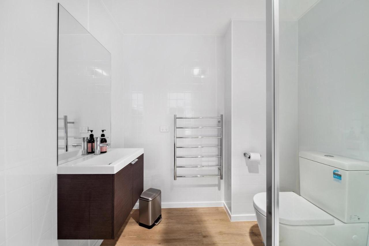 2 Bed 2 Bathroom Brand New Paradise 8 Mins To Cbd Queenstown Kültér fotó